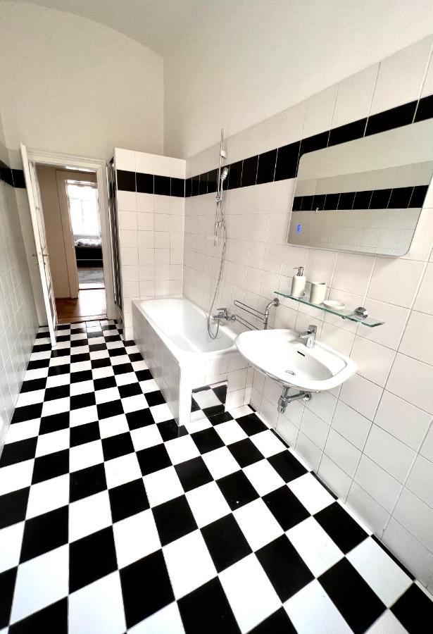 Iconic Suite_@O&R Vienna Exterior photo